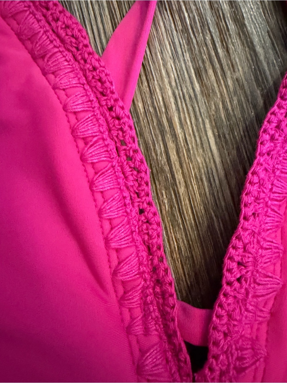 Kona Sol Women's Bright Pink Crochet Shell Stitch One Piece Swimsuit Size Large - Picture 3 of 6